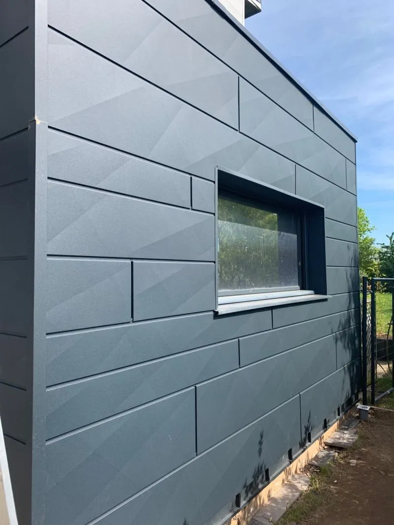 Réalisation Alpha Couverture — Bardage aluminium