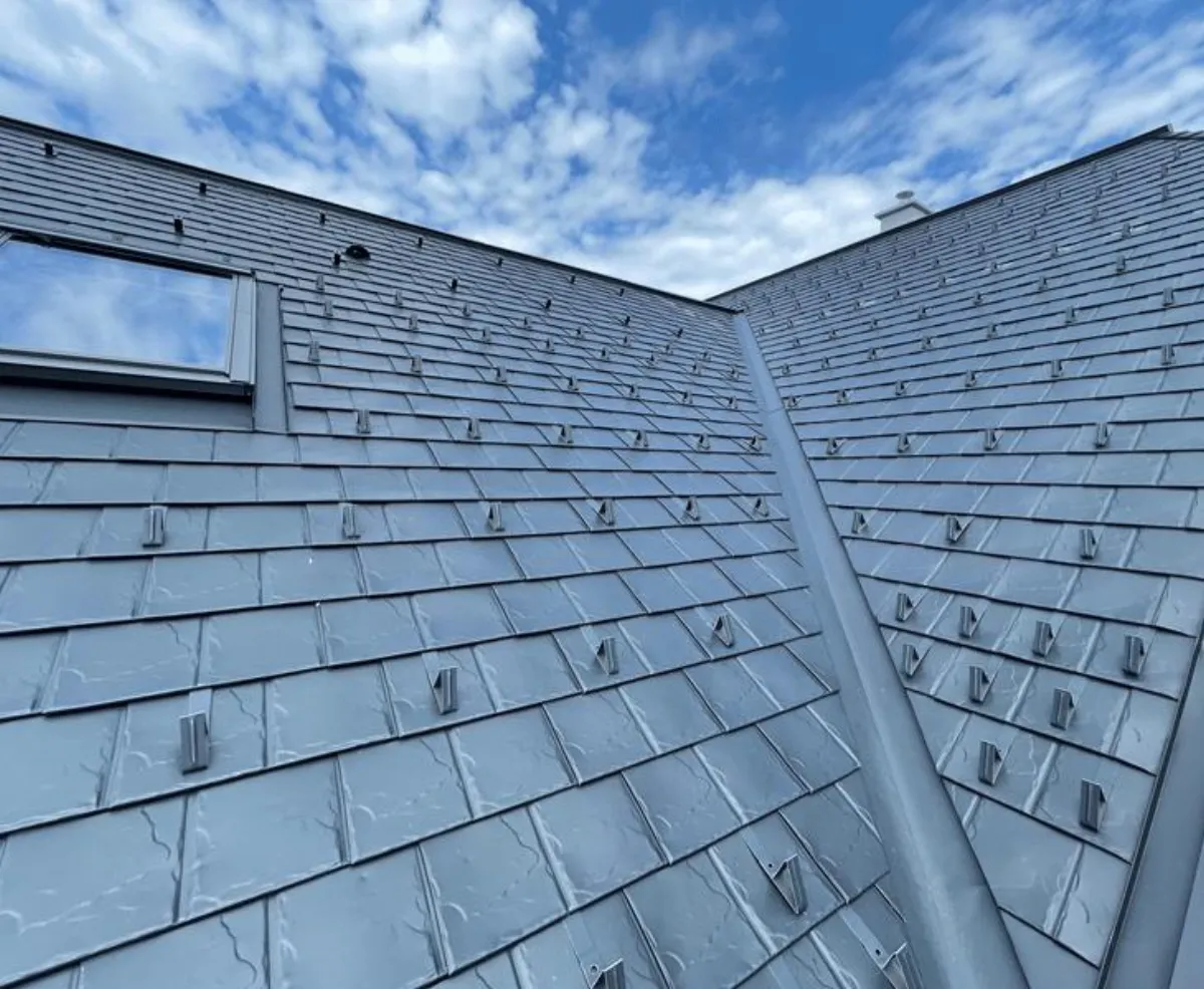 Réalisation Alpha Couverture — Toiture aluminium